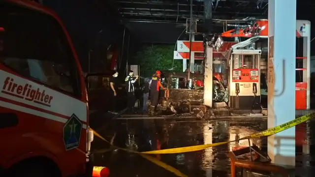 Mesin Angkot Meledak dan Jalan Sendiri Picu Kebakaran SPBU di Malang