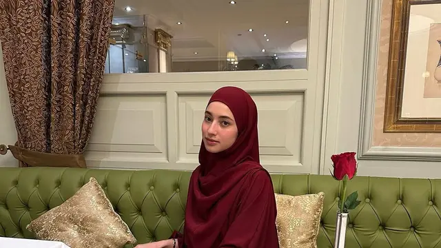 Potret Cantik Ameera Khan Pacar Jefri Nichol saat Tampil Berhijab (credit: instagram/littlemisskhan)