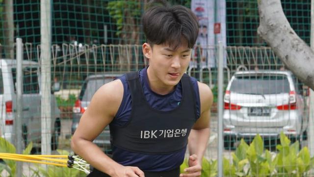 Lee Seung-woo - Pemusatan latihan Suwon FC di Jakarta.