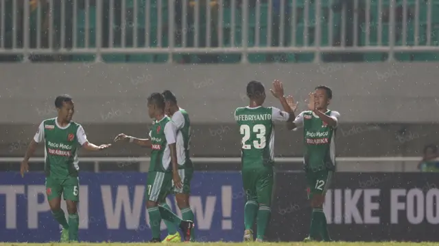 PS TNI vs Barito Putera