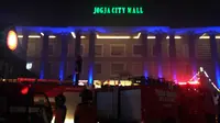 Jogja City Mall Terbakar di Tengah Guyuran Hujan