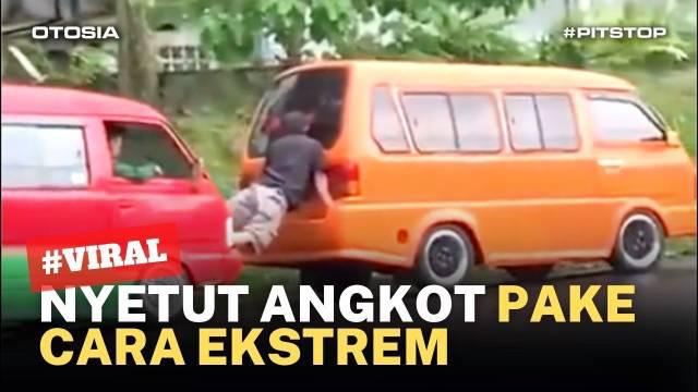 Meski berhasil akan tetapi pria berkaus hitam tersebut tampak kerepotan. Belum diketahui lokasi kejadian tersebut, namun yang jelas aksi ini sangat berbahaya.