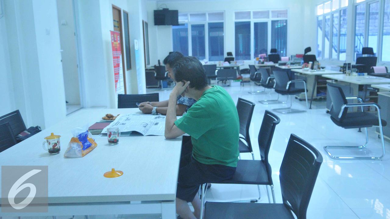 20150925-Penyerahan-Berkas-Kasus-Dwelling-Time-Jakarta-Hendra-Sujana