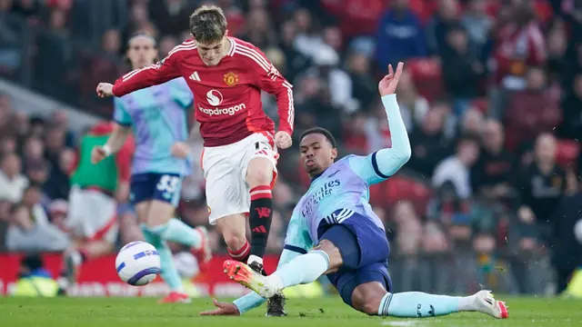 Foto: Laga Manchester United vs Arsenal Berjalan Sengit, Declan Rice Buyarkan Kemenangan MU