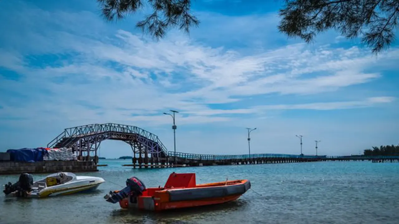 13 Wisata Cantik di Pulau Seribu bak Maladewa