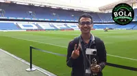 Jurnalis Bola.com, Okky Herman Dilaga, saat berada di Stadion Riazor, markas Deportivo La Coruna, yang akan menjadi venue pertandingan melawan Barcelona, Minggu (12/3/2017). (Bola.com/Okky Herman Dilaga). 