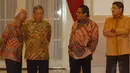 Seluruh pimpinan lembaga tinggi negara dan anggota Kabinet Kerja hadir dalam upacara penganugerahan tersebut, Jakarta, Jumat (7/11/2014). (Liputan6.com/Herman Zakharia)