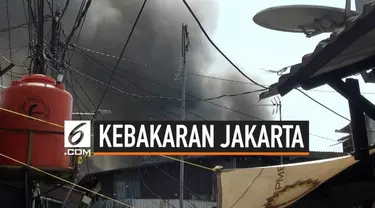 Sebuah kebakaran terjadi di kawasan padat penduduk di Manggarai Jakarta Selatan. Kebakaran menyebabkan puluhan rumah hangus terbakar. Sementara Polsek Tebet masih mengusut penyebab kebakaran.