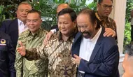 Ketua Umum (Ketum) Partai NasDem Surya Paloh saat menyambangi Presiden Terpilih, Prabowo Subianto. (Liputan6.com/Delvira Hutabarat)