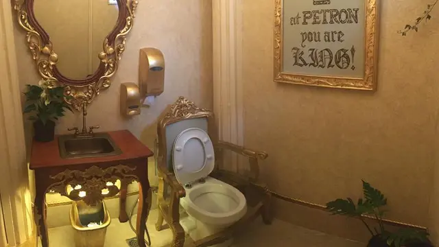 Mengaggumkan, Toilet Kerajaan Ada Di Pom Bensin