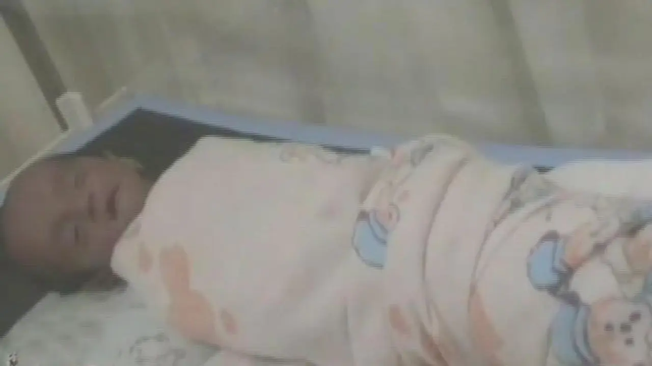 Bayi-Mini-lip-siang-140606