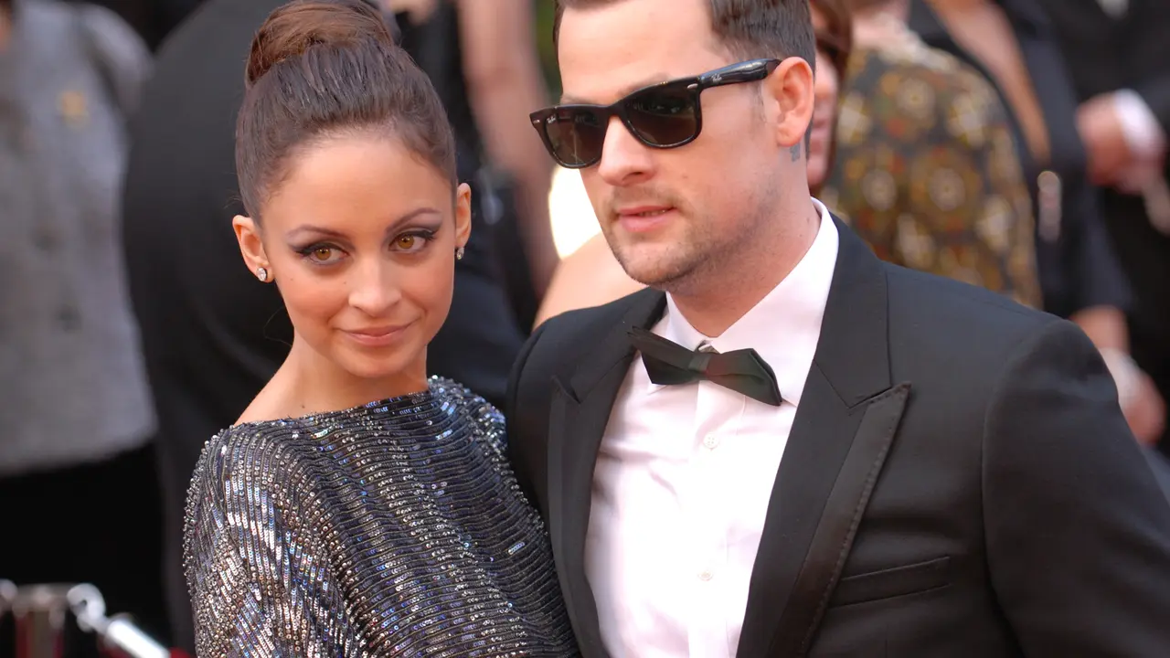Nicole Richie, Rela Habiskan Uang untuk Lingerie Demi Suami
