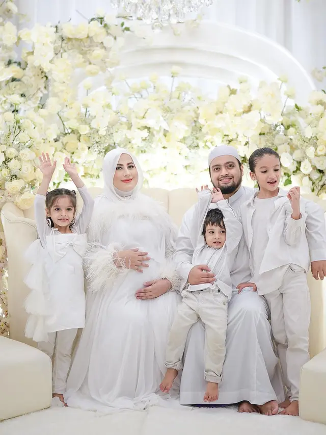 8 Momen Tasyi Athasyia Gelar Pengajian 7 Bulanan Sekaligus Gender Reveal, Meriah Banget