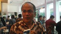 Business Development Director Evercoss, Ricky Tanudibrata, ditemui tim Tekno Liputan6.com usai peluncuran Elevate Y2 Power di Jakarta, Rabu (20/78/2016). (Liputan6.com/Agustinus Mario Damar)