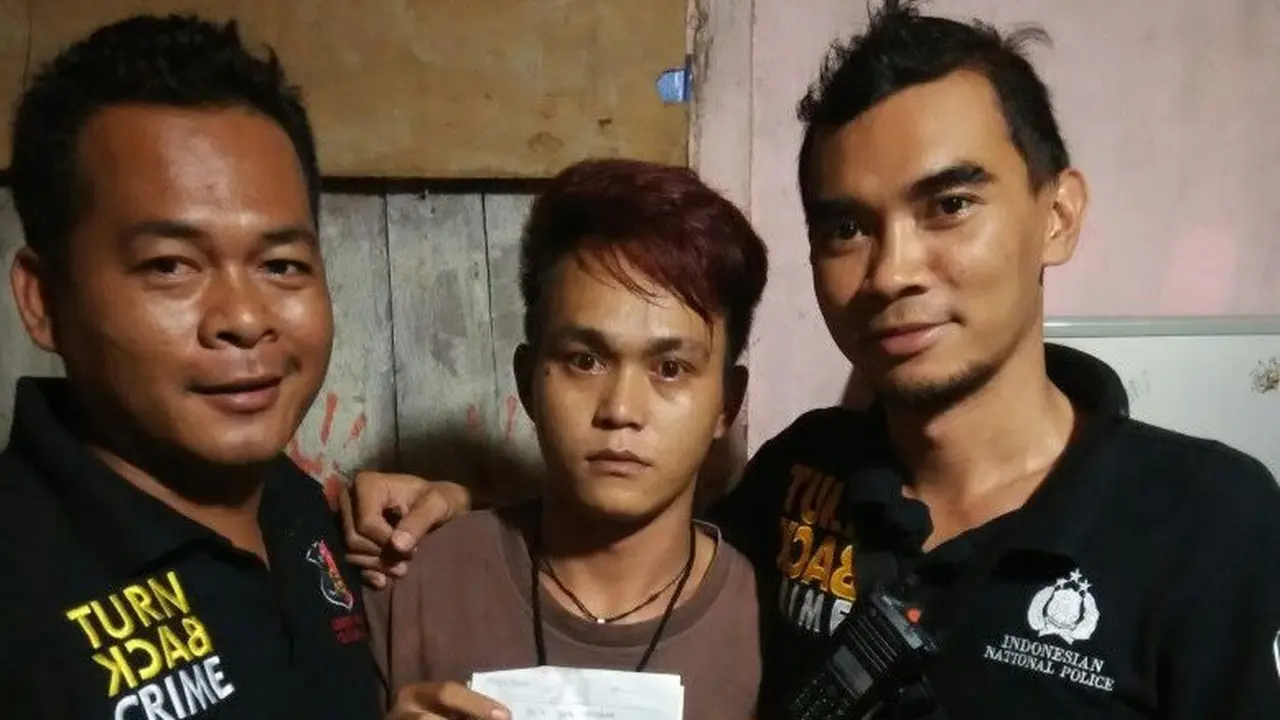 Pria Kalbar Coba Adu Domba Umat Beragama Lewat Status Facebook