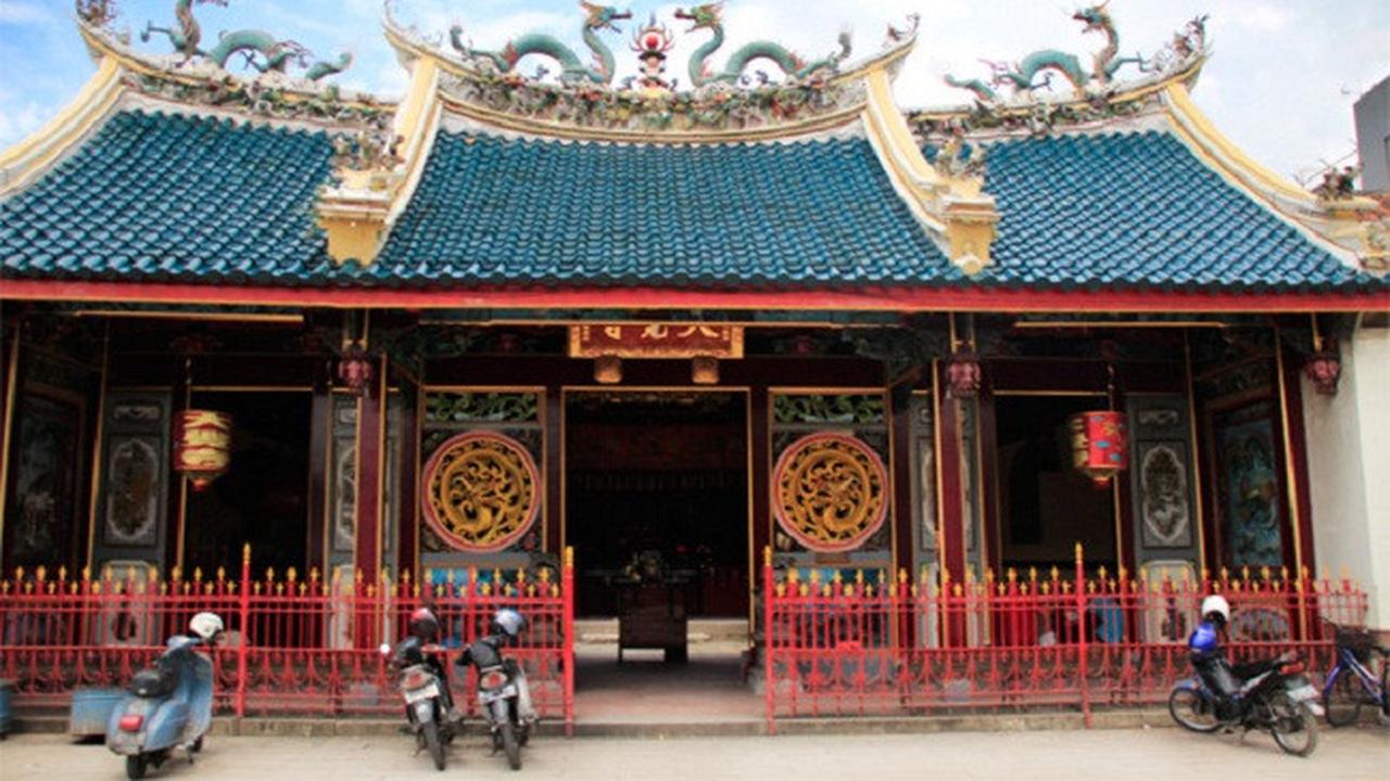 Kelenteng Tay Kak Sie