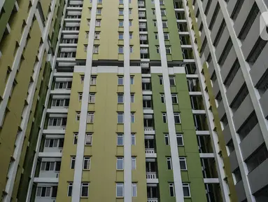 Suasana Rusun Pasar Rumput, Jakarta, Senin (27/7/2020). Perumda Pasar Jaya dan Pemprov DKI masih menggodok alokasi penerima manfaat Rusun Pasar Rumput, termasuk konsep kepemilikan apakah menjadi rusunawa atau milik rusunami yang diharapkan dapat diputuskan Oktober 2020.(merdeka.com/Iqbal S. Nugroho)