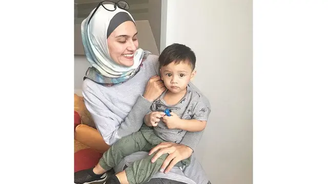 Potret 6 Anak Artis Bermata Indah Ini Sukses Bikin Gemas