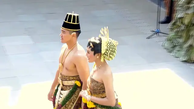 Pasangan mempelai Kaesang Pangarep dan Erina Gudono