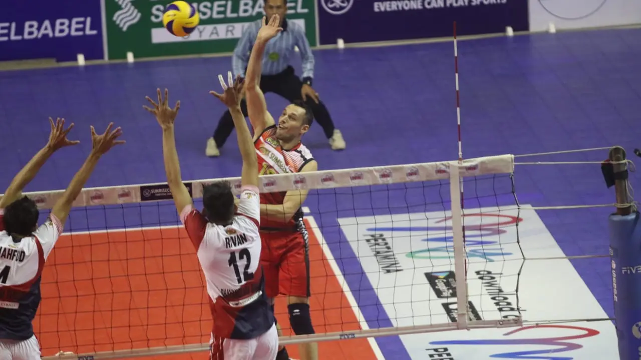 Surabaya Bhayangkara Samator Vs  Palembang Bank Sumselbabel