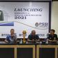 Konferensi pers dan peluncuran turnamen Soeratin U-17 Piala Umuh Muchtar 2021 di Gedung Asprov PSSI Jawa Barat, Senin (8/11/2021). (Bola.com/Erwin Snaz)