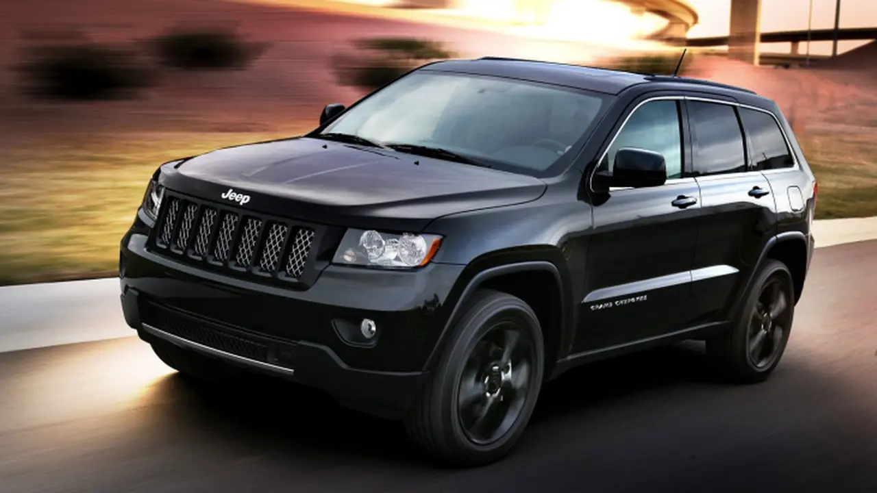 Bermasalah Pada Kabel Atap, Chrysler tarik 895 Ribu SUV