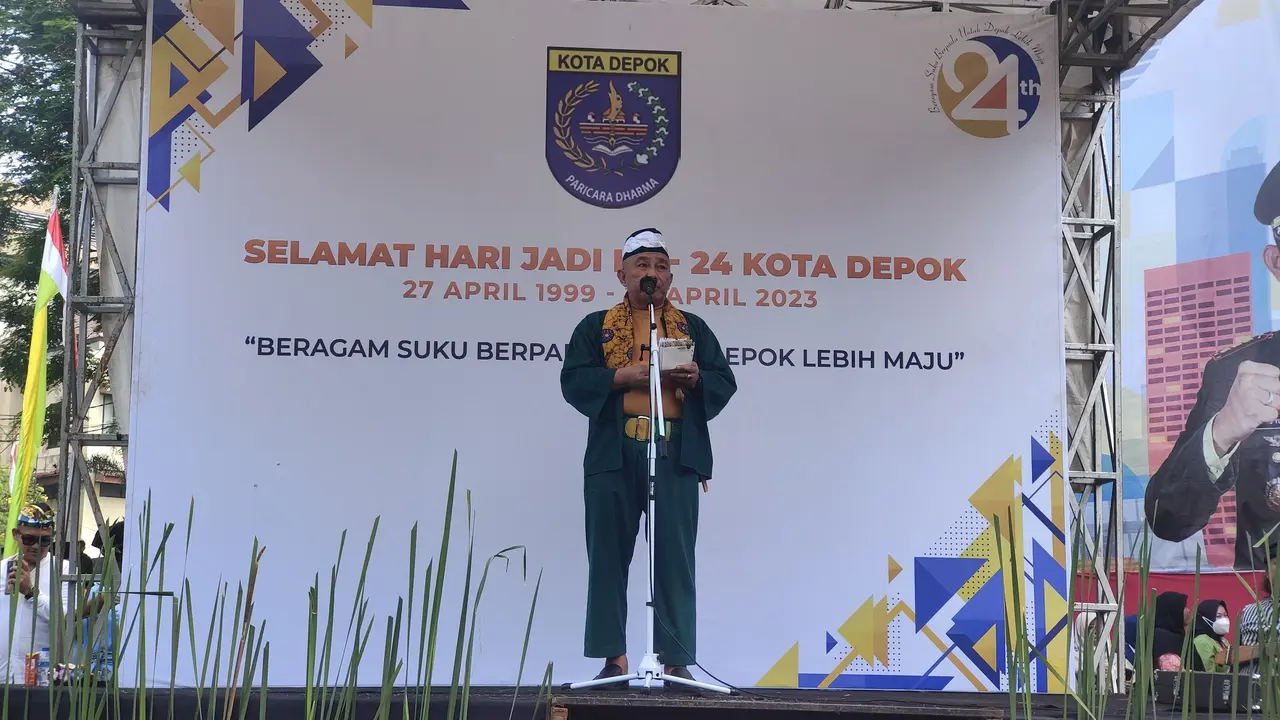 Wali Kota Depok, Mohammad Idris saat membuka puncak perayaan HUT ke-24 Kota Depok di lapangan Balai Kota Depok.