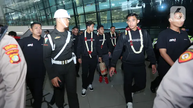 Penyambutan Timnas Indonesia U23 di Bandara Soetta