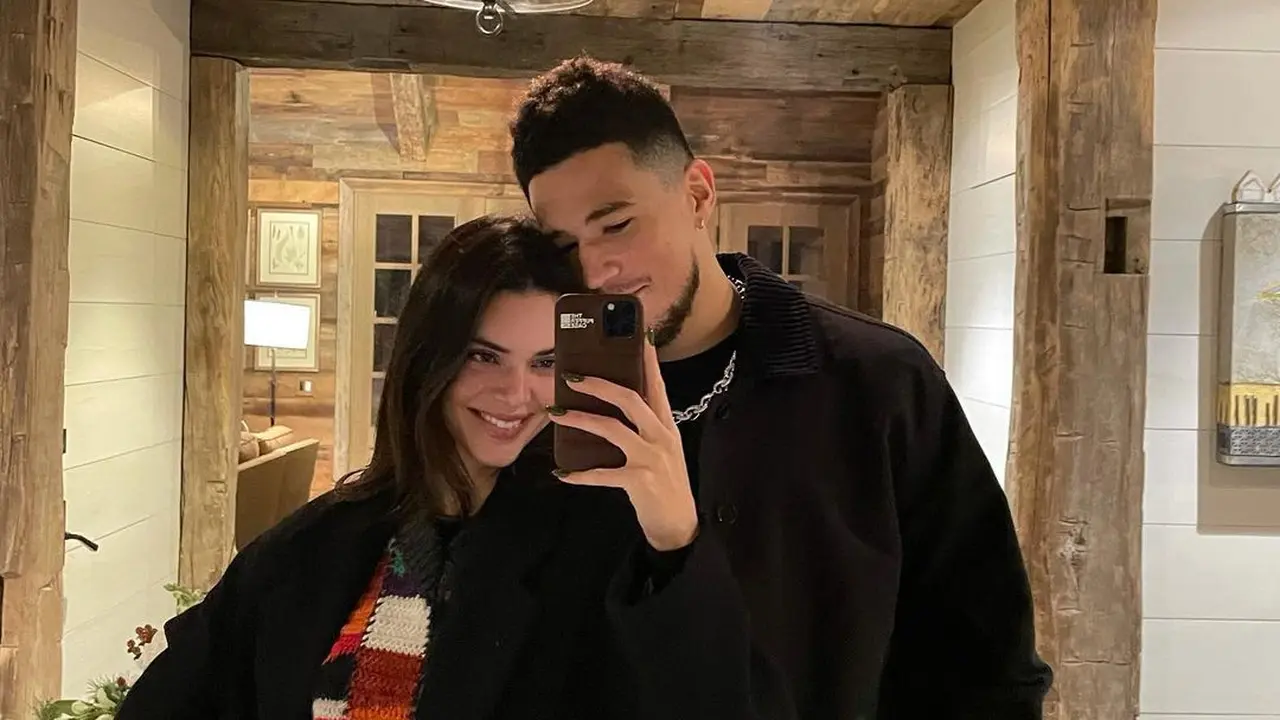 Kendall Jenner dan Devin Booker. (Instagram/ kendalljenner)