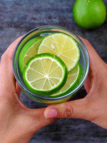 Rutin Minum Air Jeruk Nipis Benarkah Bikin Cepat Hamil