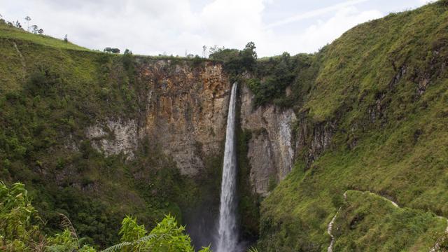 Air Terjun Sipiso-piso