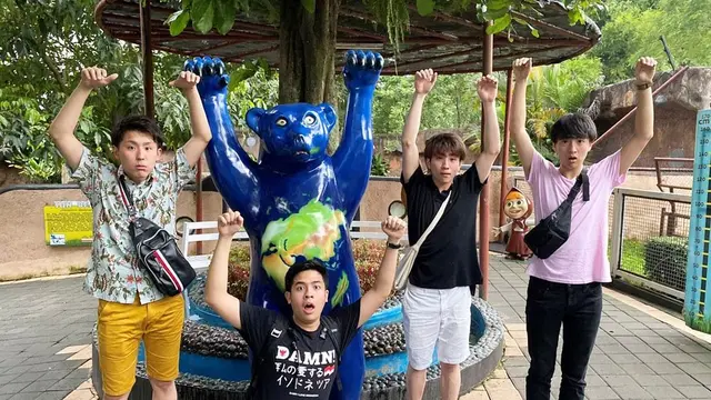 5 Pose Foto Jerome Polin Bareng Waseda Boys Ini Bikin Ngakak