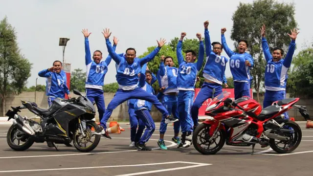 20 Penggemar Honda CBR Bersaing Di Wahana Jatake Demi Bisa Tunggangi Motor Marquez