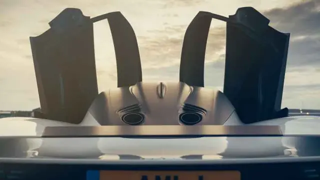 Aston Martin Valhalla