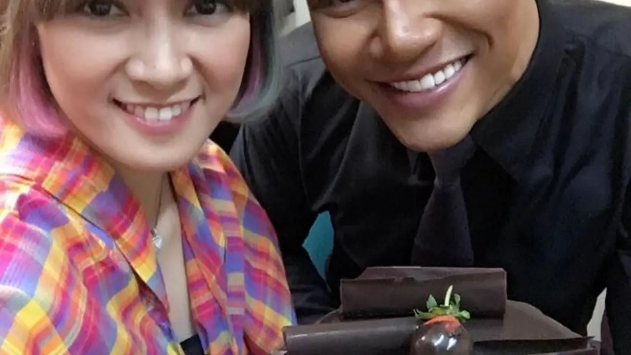 [Bintang] Chika Jessica dan Deddy Corbuzier