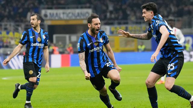 Foto: Comeback Apik Duo Milan di Liga Italia, Manisnya Menang Dramatis