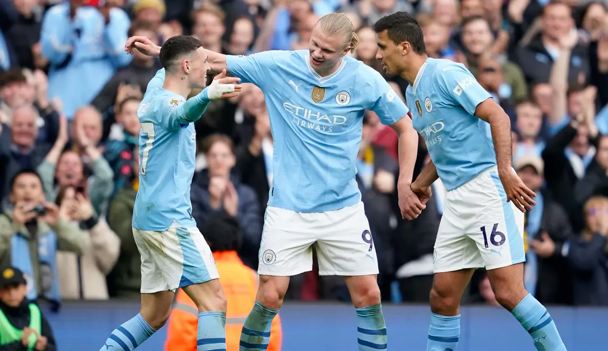 Empat gol Manchester City dicetak Erling Haaland masing pada menit ke-12 (P), 35, 45+3 (P) dan 54. (AP Photo/Dave Thompson)