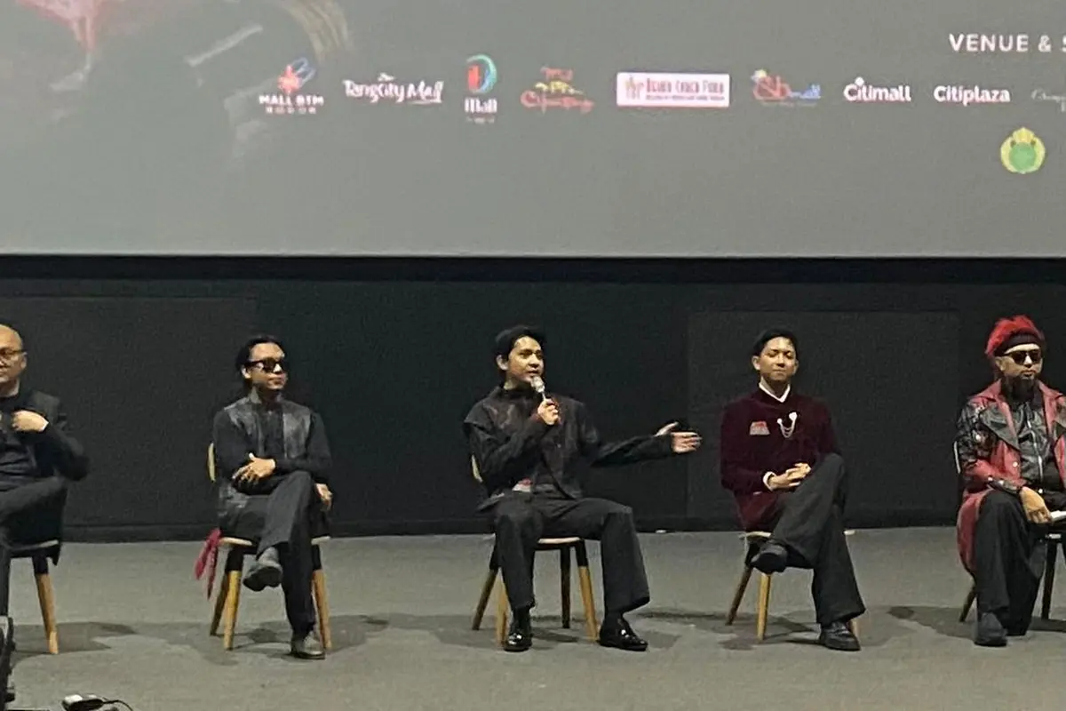 Arbani Yasiz berbicara dalam konferensi pers 402 Rumah Sakit Angker Korea di Jakarta, Senin (6/7/2026). (Liputan6.com/Nola Vemiliana)