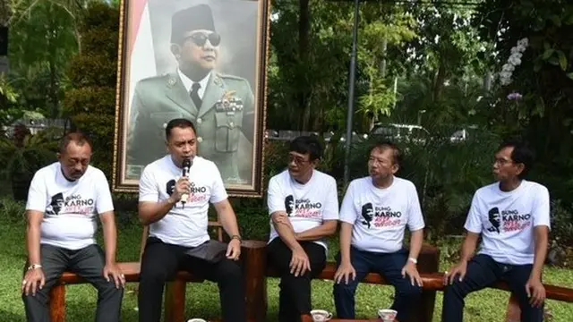 Wali Kota Surabaya Eri Cahyadi mengumumkan sayembara pembuatan patung Bung Karno. (surabaya.go.id).
