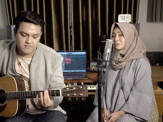 3 Fakta Di Balik Lagu Aisyah Istri Rasulullah Yang Rajai Kolom Video Trending News Entertainment Fimela Com