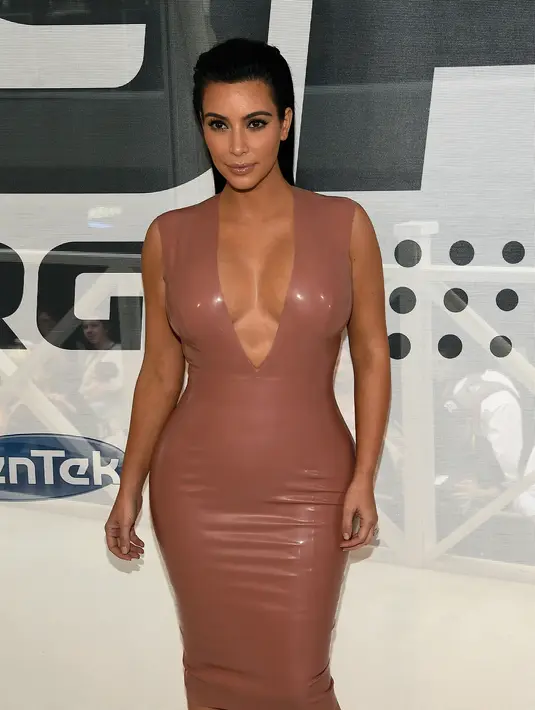 "Kim sangat terkesan dengan betapa sopan dan manisnya Cristiano di konser J Lo," tukas sang sumber. (AFP/Bintang.com)