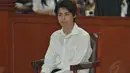 Pemain sinetron 'Preman Kampus' itu terlihat lebih banyak menundukkan kepala selama persidangan di Pengadilan Negeri Jakarta Timur, Rabu (7/5/14). (Liputan6.com/Panji Diksana)