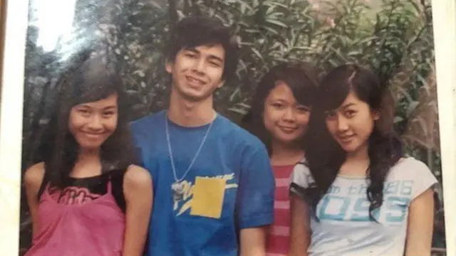 6 Foto Masa Remaja Syahnaz Sadiqah, Selalu Dekat dengan Raffi Ahmad