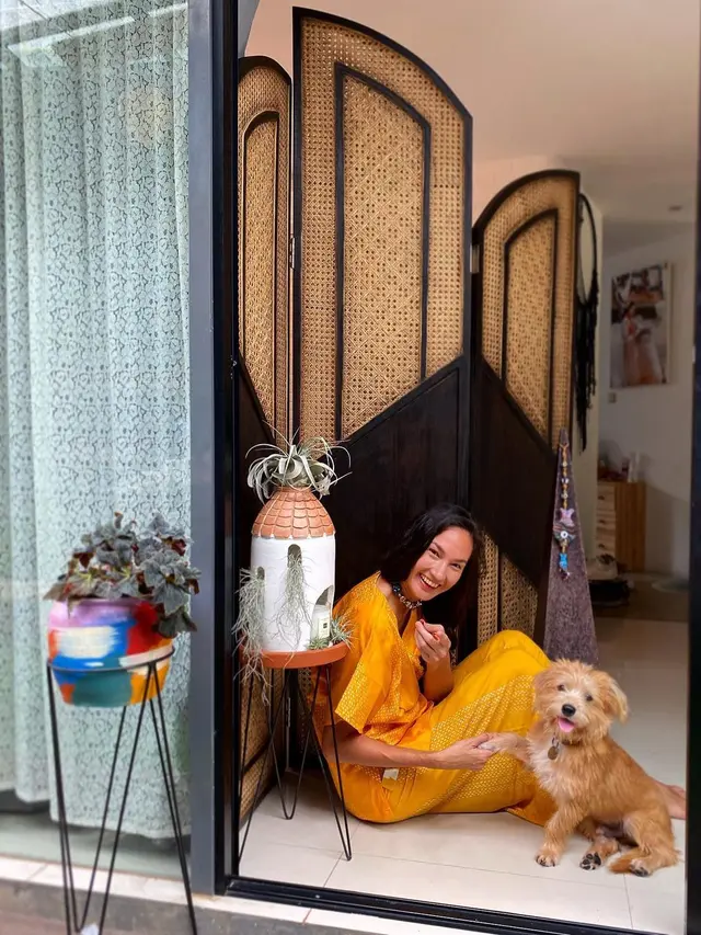 7 Potret Rumah Nadine Chandrawinata dan Dimas Anggara, Banyak Spot Instagramable