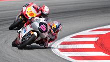 Pembalap muda andalan Indonesia yang membela Honda Team Asia, Veda Ega Pratama (nomor 9), berhasil finis di urutan ke-8 Moto3 Catalnya di Sirkuit Catalunya, Barcelona, Minggu (17/05/2026) sore WIB. (dok. Honda Team Asia)