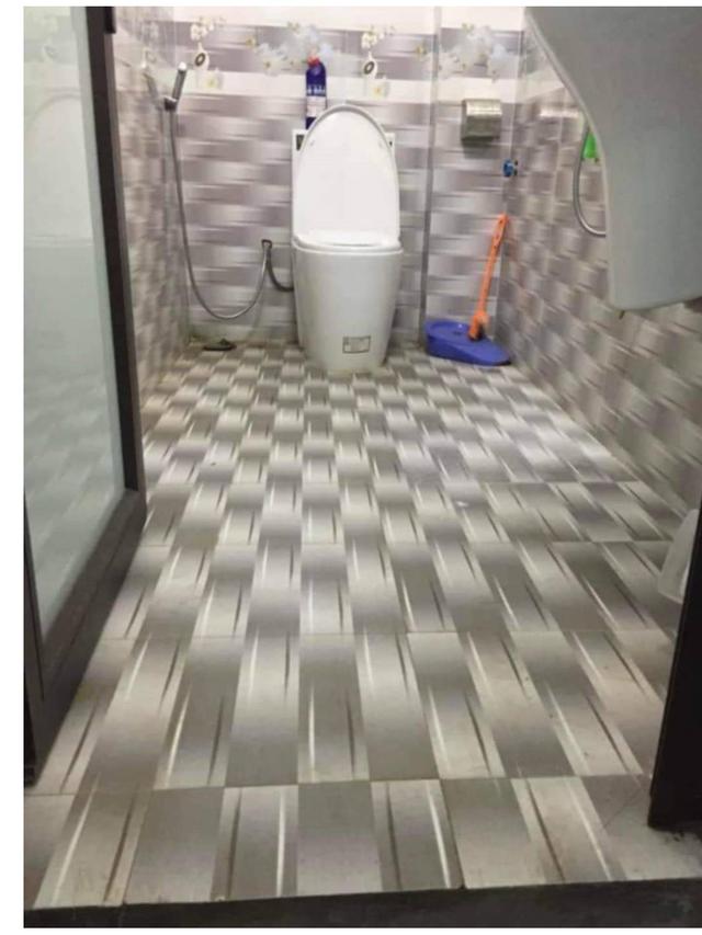 8 Potret Pemasangan Keramik Ini Malah Bikin Mata Sakit, Pusing Lihatnya