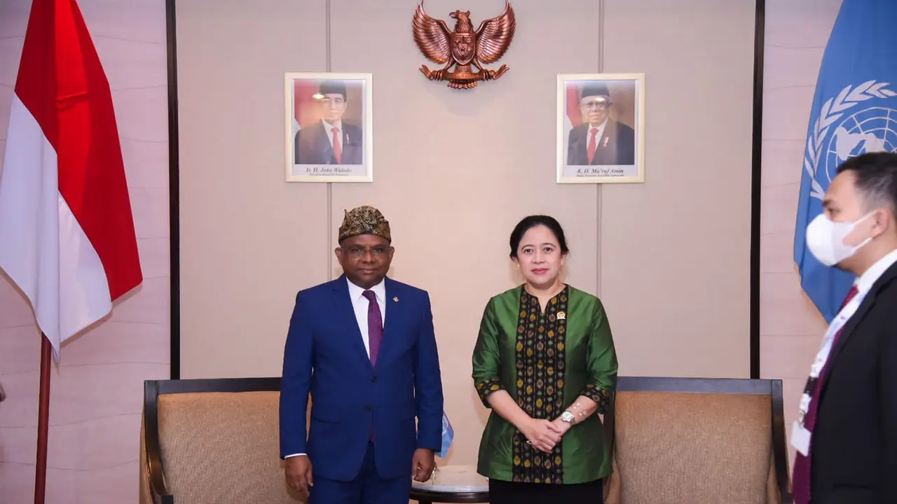 Ketua DPR RI Puan Maharani bertemu Presiden Majelis Umum PBB Abdulla Shahid di sela-sela acara The 7th GPDRR 2022 yang berlangsung di Bali Nusa Dua Convention Center (BNDCC), Bali, Kamis (26/5/2022). (Foto: Humas DPR RI)