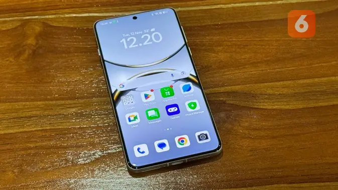 <p>Layar depan Oppo Find X8 Pro. (Liputan6.com/ Yuslianson)</p>