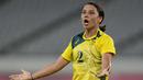 Sam Kerr merupakan pemain yang menawan dan pemain paling berbahaya yang saat ini dimiliki Australia dan juga Chelsea. Satu gol yang ia ciptakan ke gawang New Zealand pada babak penyisihan sepak bola wanita Grup G membuktikan kualitas dirinya di ajang Olimpiade 2020. (Foto: AP/Ricardo Mazalan)