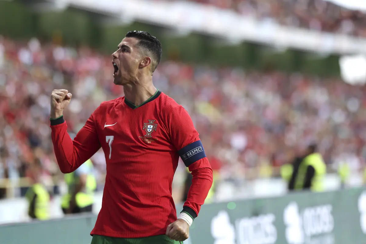 Portugal vs Irlandia Laga Uji Coba
